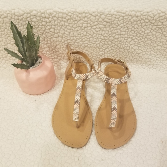 Shoes - 🌸Beige and Light Pink Sandals T strap